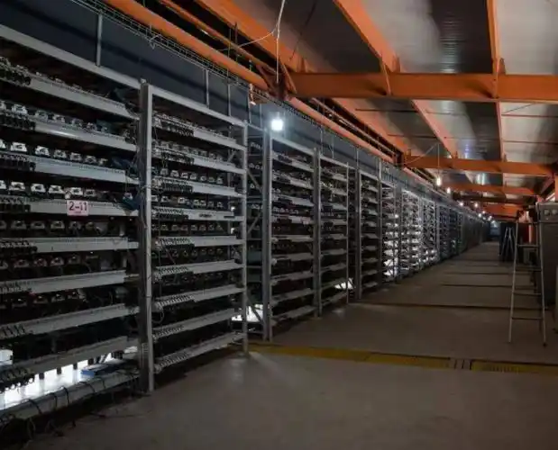 ASIC mining rigs operating efficiently in a controlled environment